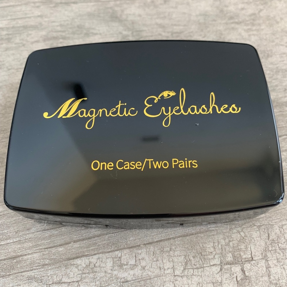 Natural & Glamorous Magnetic Extensions